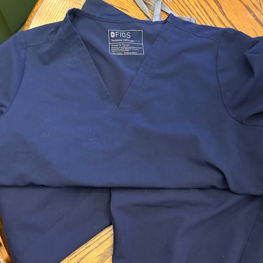 Figs Deep Blue V-Neck Scrub Top and Bottoms